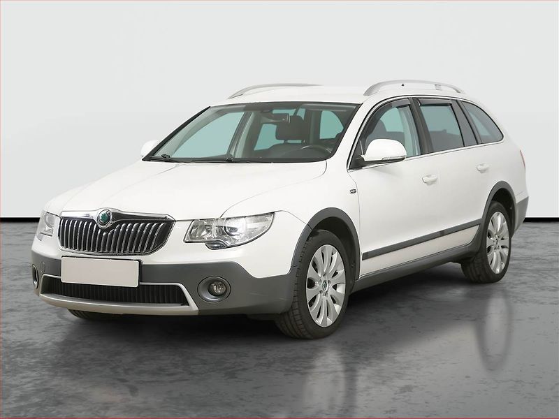 Škoda Superb (2013) Scoutline 2.0 TDI, Navi - fotka 2 z 15