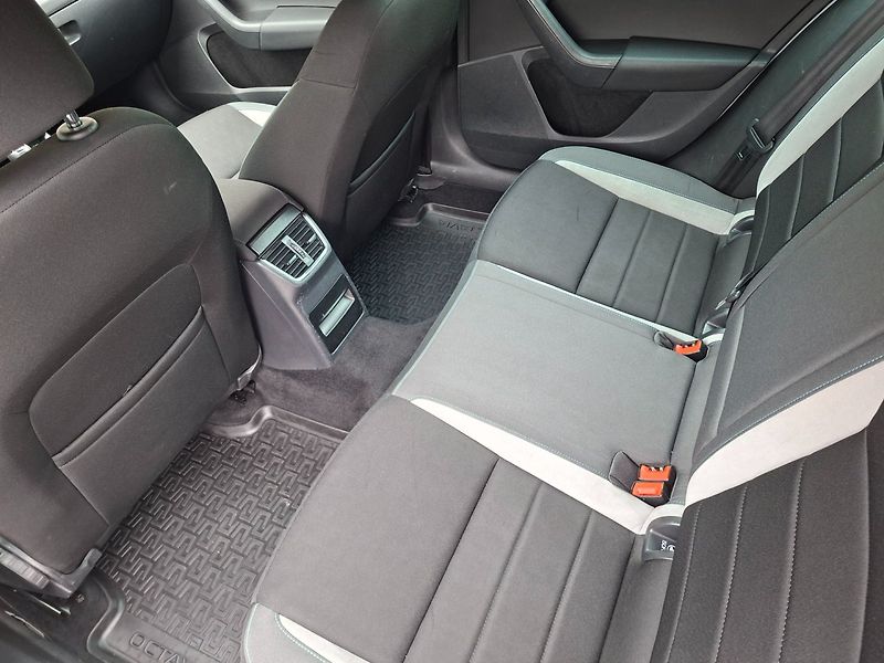 Škoda Octavia (2016) 1.6TDI 81kW DSG JOY - fotka 31 z 48