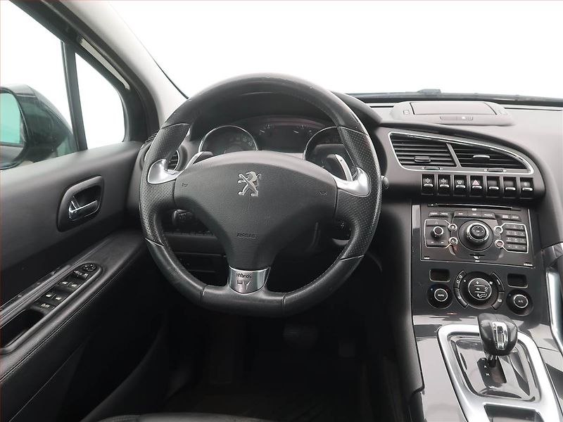 Peugeot 3008 (2013) Hybrid4, 4X4, Automat - fotka 7 z 18