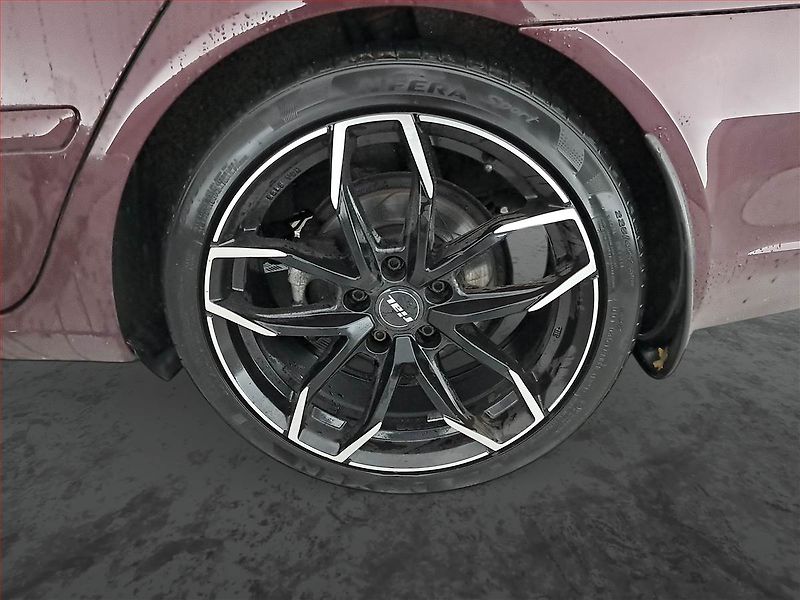 Škoda Octavia (2010) Ambiente 1.8 TSI, Tempomat - fotka 15 z 15
