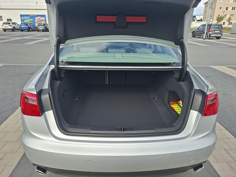 Audi A6 (2012) - fotka 15 z 24