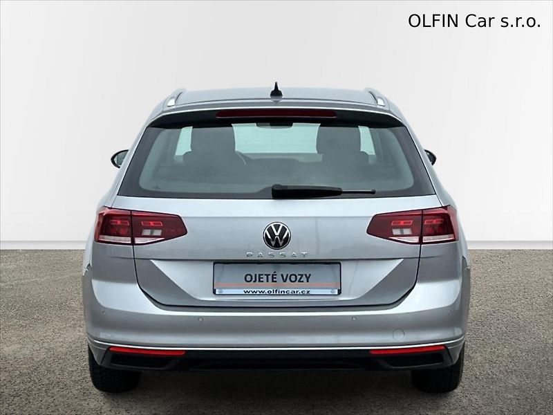 Volkswagen Passat Variant 1,5 TSi 110kW BUSINESS  B8 - fotka 8 z 25