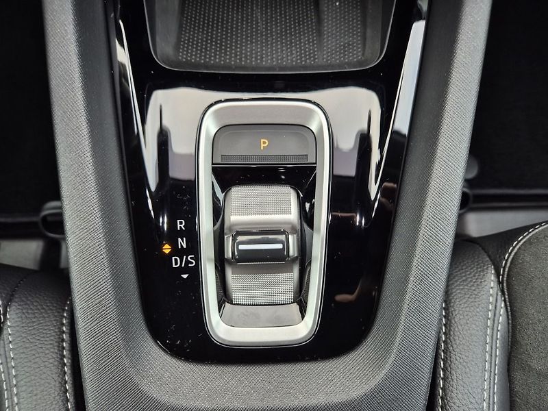 Škoda Octavia 130 let Premium 1.5 TSI 110 kW - fotka 32 z 39