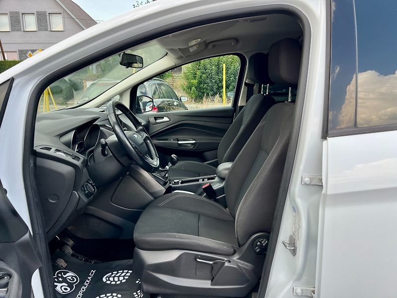 Ford C-MAX (2018) 1.5d 77 kW - fotka 12 z 20