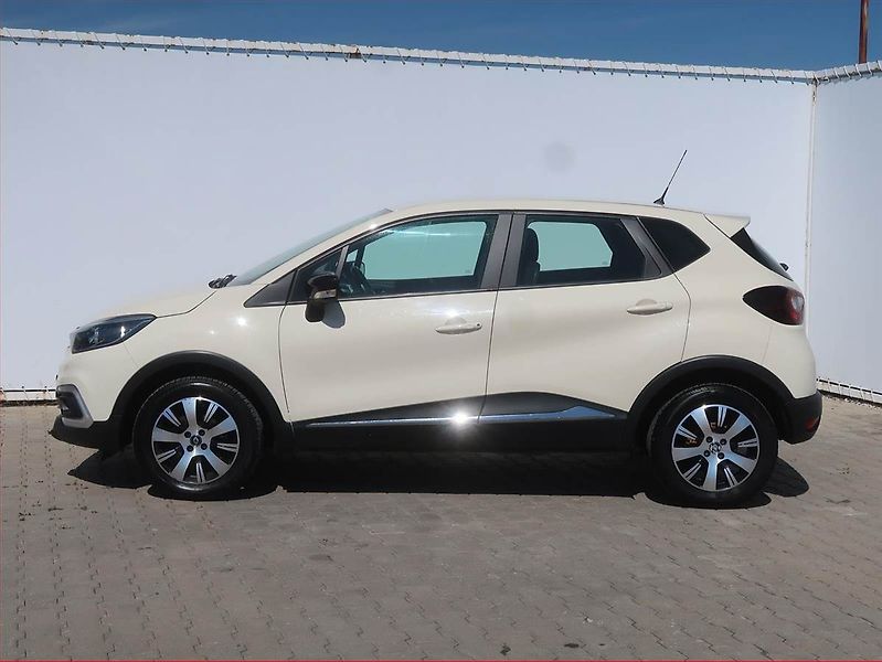 Renault Captur (2018) 0.9 TCe, Tempomat - fotka 3 z 15