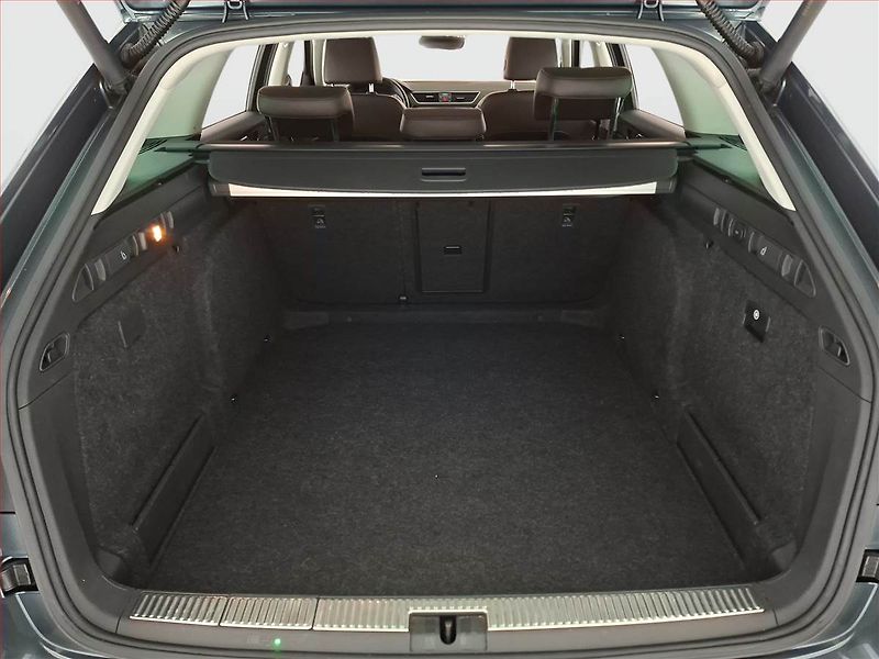 Škoda Superb (2016) Laurin&Klement 2.0 TDI, 4X4 - fotka 14 z 25