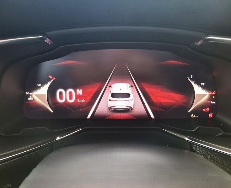 DS Automobiles DS7 (2026) PERFORMANCE LINE 1.5 BlueHDi - fotka 9 z 31