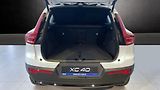 Volvo XC40 (2026) PLUS DARK, B4 FWD, 145+10 kW / - náhled 12