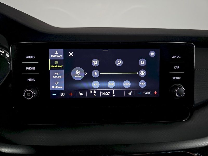 Škoda Octavia (2023) Combi 2.0TDI 85kw AMBITION - fotka 14 z 27