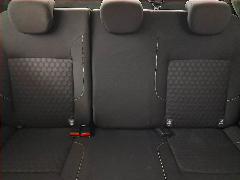 Dacia Logan (2016) 1.2 16V, ČR,1.maj - fotka 10 z 15