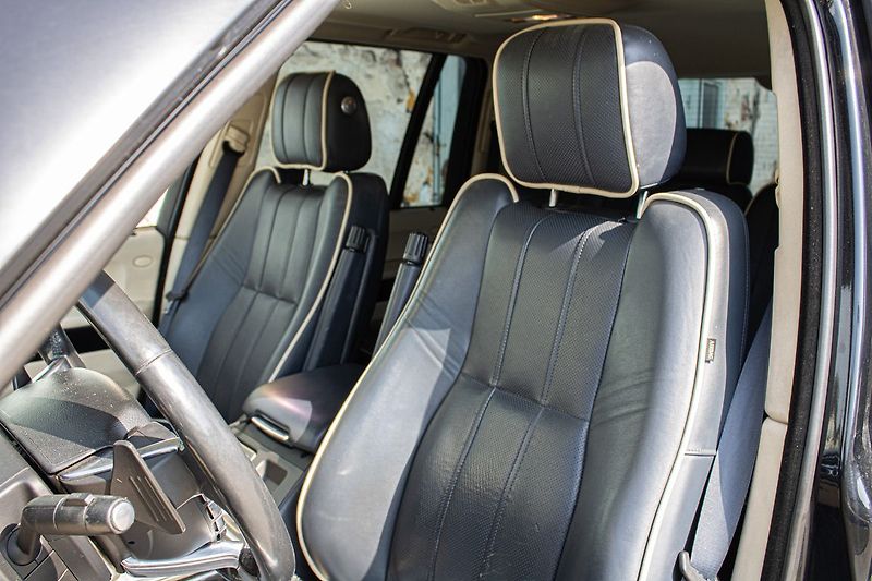 Land Rover Range Rover - fotka 8 z 32