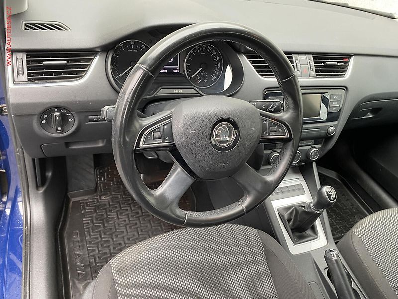Škoda Octavia (2014) 1.4 TSi, ČR, AC, tempo, park - fotka 12 z 17