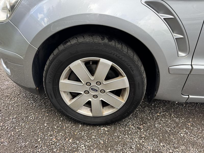 Ford S-MAX 2.0 D 7 MIST - fotka 19 z 20