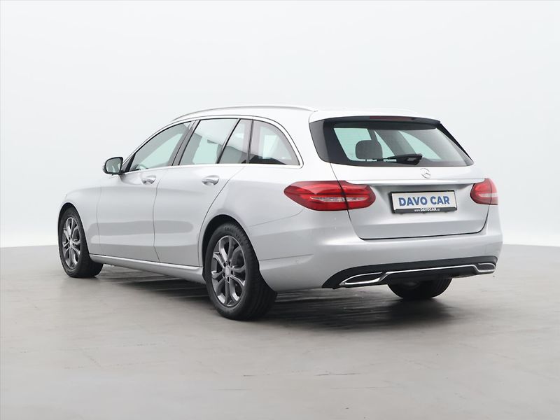 Mercedes-Benz Třídy C 2.1 220d 125kW Aut. Avantgarde - fotka 5 z 32