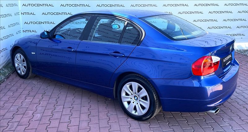BMW Řada 3 2,0 i,105kW,STK 8/28,serv.kn. - fotka 6 z 22