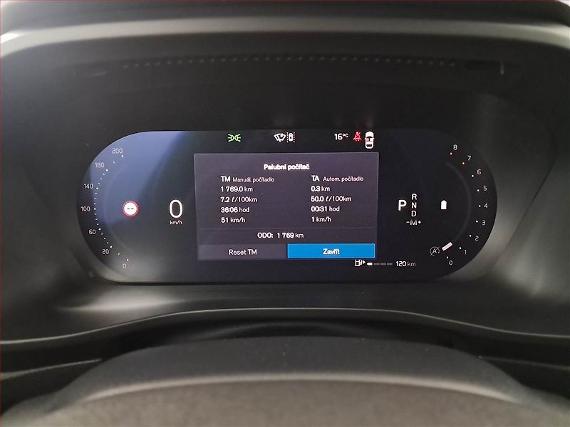 Volvo XC40 (2026) Plus B3 - fotka 11 z 20