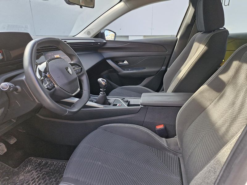 Peugeot 308  Active 1,5 BlueHDi (96 kW) M - fotka 8 z 8