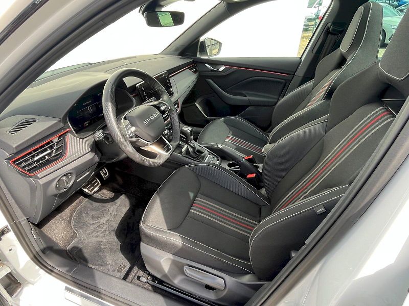 Škoda Kamiq (2025) Monte Carlo 1,0TSI / 85kW A7F - fotka 19 z 35