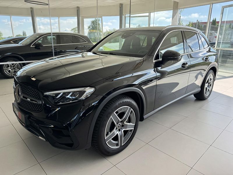 Mercedes-Benz GLC 300d 4MATIC*198kW*AMG*Tažné - fotka 2 z 38