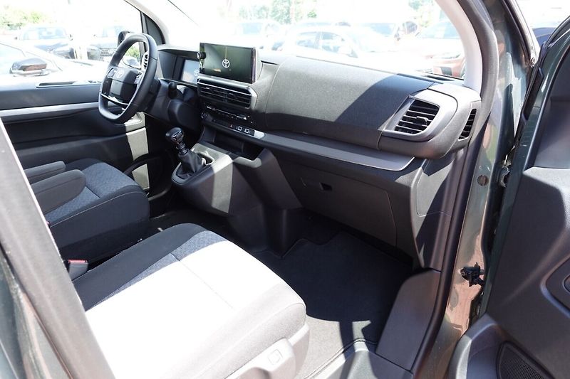 Toyota ProAce Verso 2.0 Diesel 144 6 MT 5D L2 Fami - fotka 11 z 33