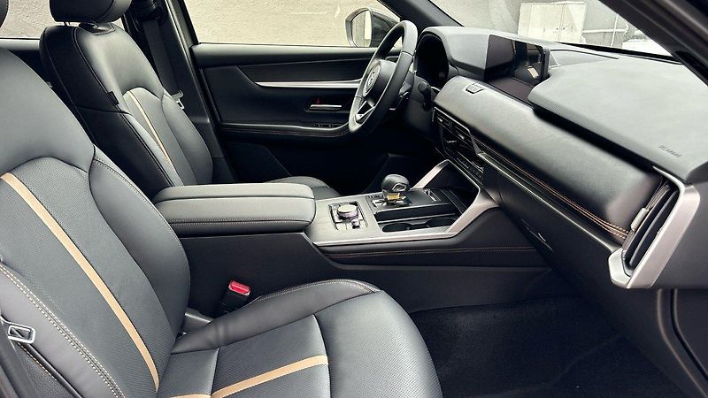 Mazda CX-60 (2026) 3.3 D254 AWD Homura + Pakety - fotka 11 z 19
