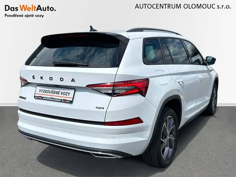 Škoda Kodiaq (2022) 2.0 TDI 7DSG 4x4 Sportline - fotka 2 z 35