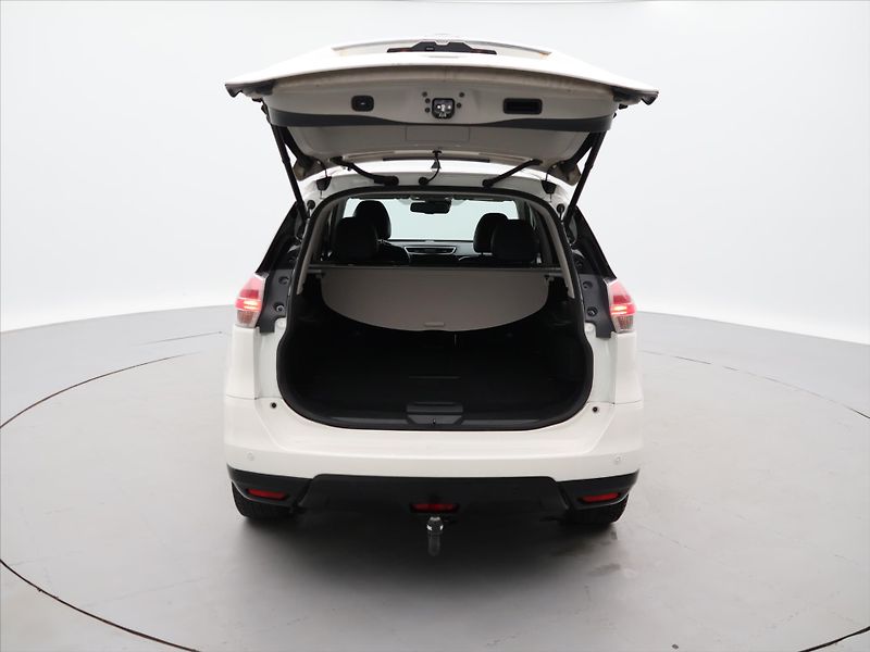 Nissan X-Trail 1,6 dCi 130kw 4WD Kůže Panoram - fotka 9 z 35