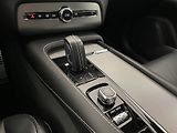 Volvo XC90 B5 AWD R-DESIGN AUT 7míst - náhled 27