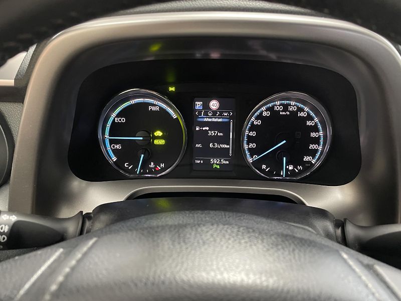 Toyota RAV4 2.5 Hybrid 4x4 AT ČR 1.MAJ.SER - fotka 23 z 27