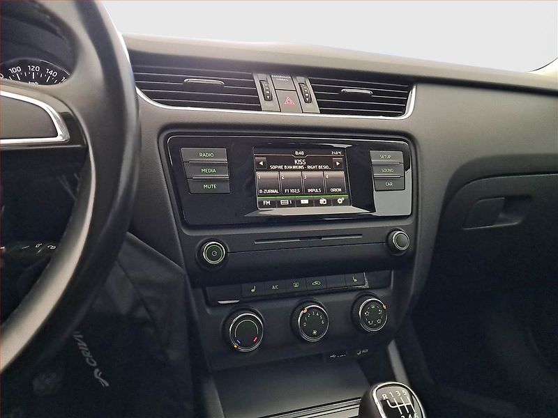 Škoda Octavia (2015) Ambition 1.4 TSI, ČR,1.maj - fotka 12 z 16