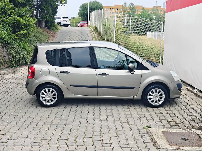 Renault Modus (2009) 1,2 16V 55 kW Alur - fotka 31 z 35