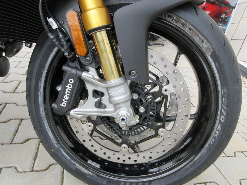 Aprilia (2026) Tuono 660 Factory e5+ - fotka 9 z 13