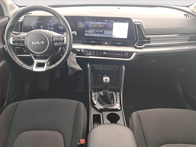 Kia Sportage (2022) Exclusive 1.6 T-GDI - fotka 8 z 17