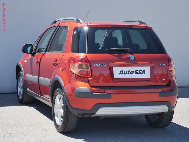 Suzuki SX4 (2009) 1.6i 4x4, ČR, 4x4, vyhřívané - fotka 6 z 17