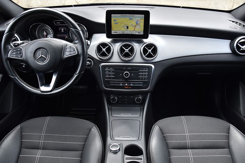 Mercedes-Benz CLA 200 CDi A/T,XENON,NAVI,KAMERA - fotka 40 z 50