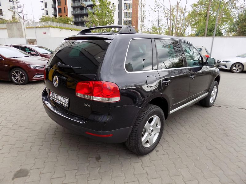 Volkswagen Touareg (2006) 2.5 TDI 1. majitel 165 000Km ! - fotka 7 z 13