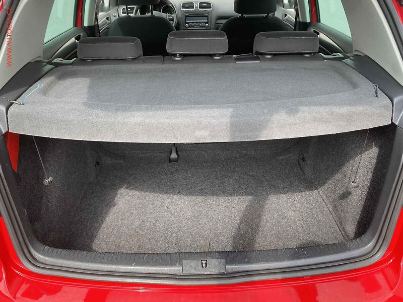 Volkswagen Golf (2011) 1.2 TSi, Style, +ALU - fotka 7 z 15