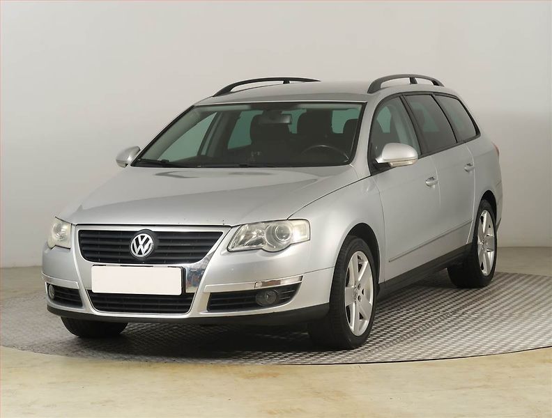 Volkswagen Passat (2006) Comfortline 2.0 TDI, 4X4 - fotka 2 z 19