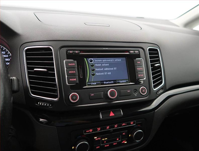 Seat Alhambra (2010) 2.0 TDI, Navi, Tempomat - fotka 17 z 26