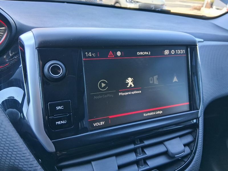Peugeot 2008 GT LINE 1.2 PureTech 81 kW - fotka 17 z 30