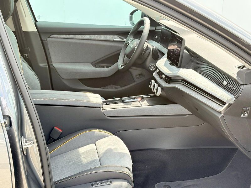 Škoda Superb (2026) DSG / 2.0 TDI / 110 kW / SELEC - fotka 10 z 32