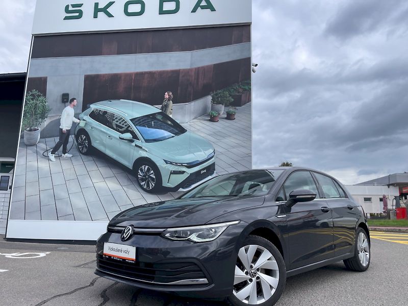 Volkswagen Golf (2022) 1,5 eTSI 110 kW DSG Style Plus - fotka 30 z 30