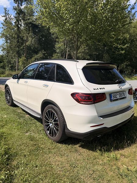 Mercedes-Benz CLC (2022) Mercedes-Benz GLC 300 2022 - fotka 4 z 19