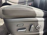 Hyundai Santa Fe 2.2 CRDI/142kW Luxury DCT 4x4 - náhled 36