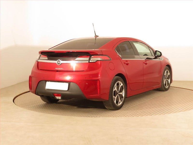 Opel Ampera (2016) Elektro + 1.4T, Automat - fotka 5 z 19