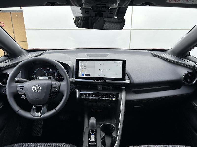 Toyota C-HR STYLE 1,8 HEV AT - fotka 5 z 14