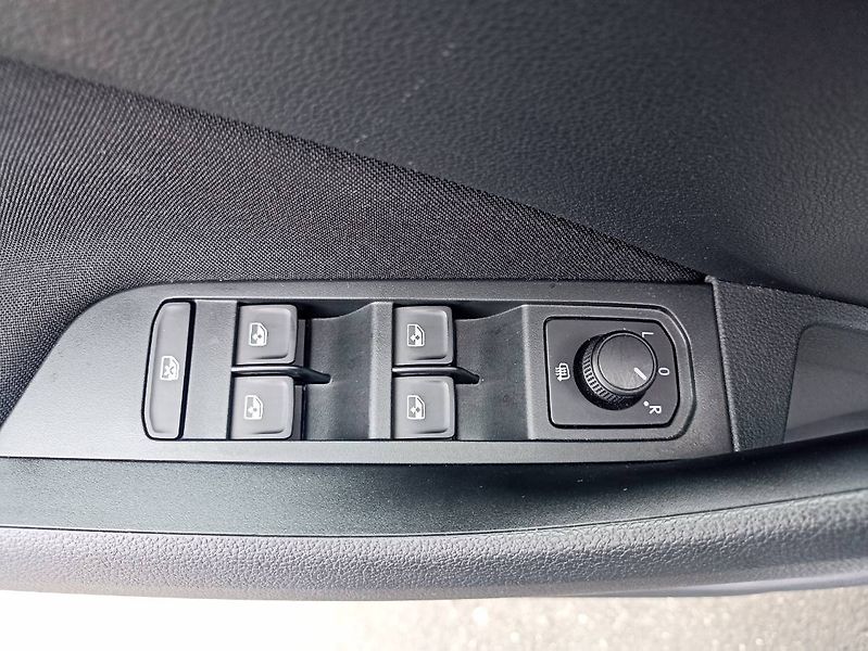 Škoda Kamiq (2022) 1.5 TSI 110kW záruka LED - fotka 7 z 31