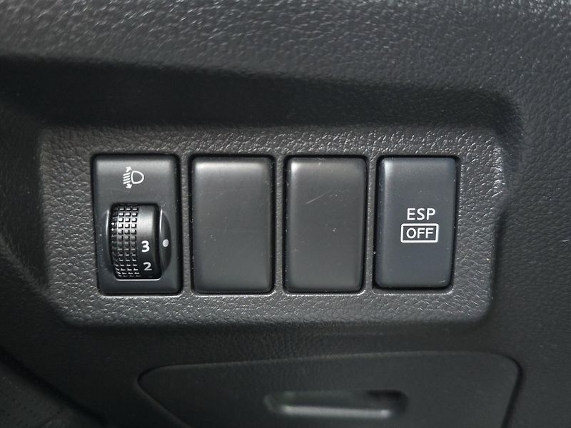 Nissan X-Trail (2010) 2.0 DCi 110kw 4x4 A/T, Tažné - fotka 16 z 23