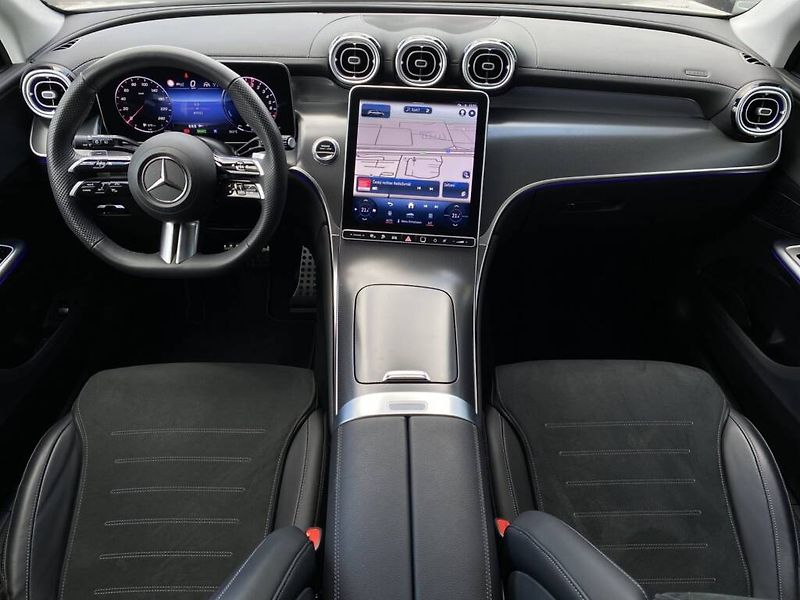 Mercedes-Benz GLC (2023) 400 e 4MATIC - fotka 12 z 29