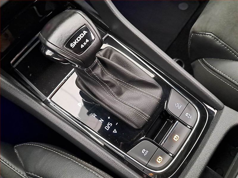 Škoda Kodiaq (2023) 2.0 TDI - fotka 16 z 23